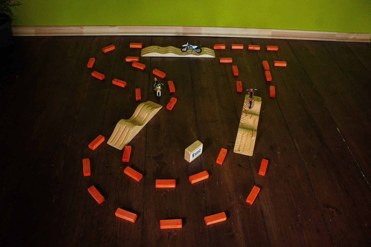 Imagination supercross track for kids – fostering creativity and fun racing adventures