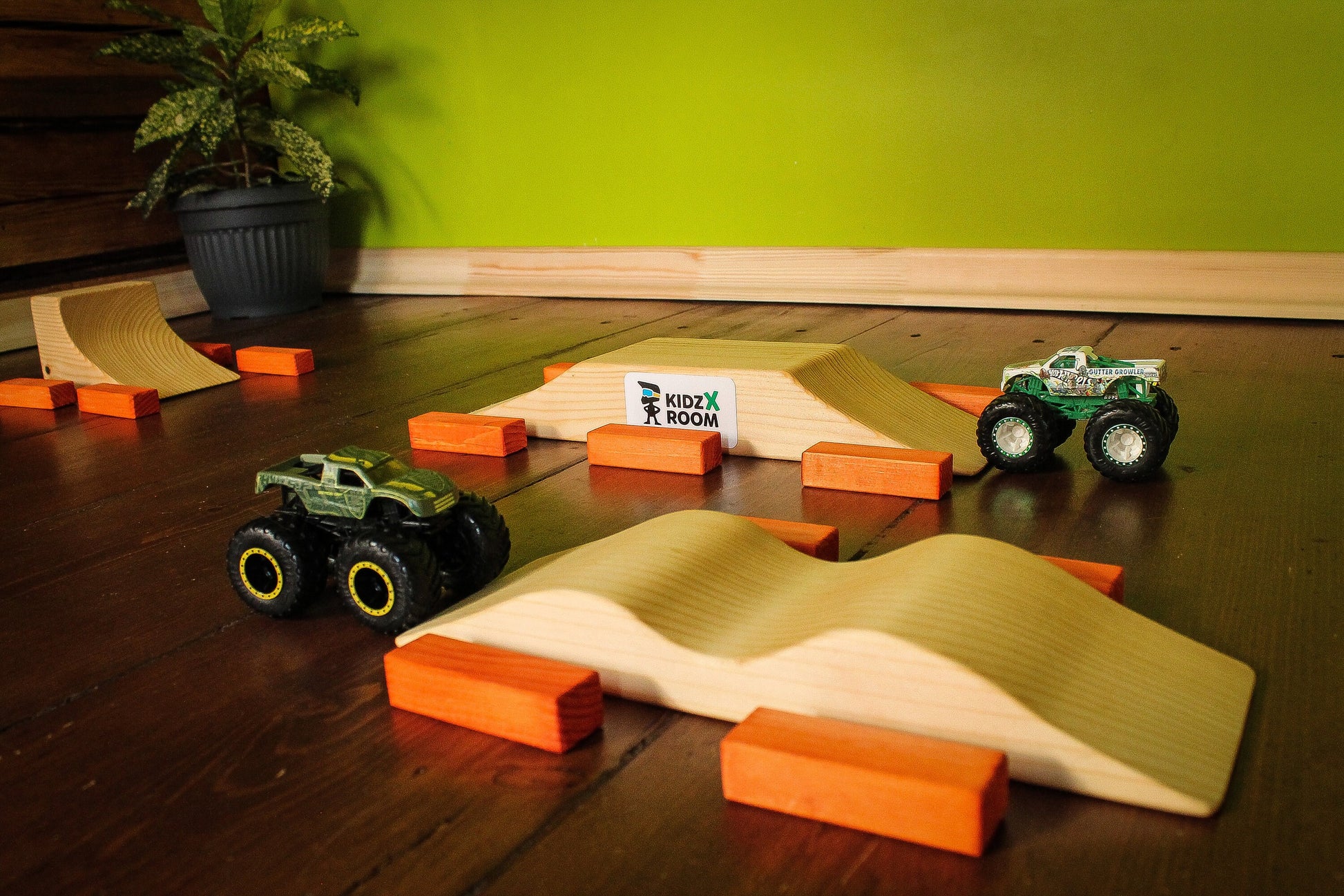 Hot Wheels Monster Truck Racing Track, Wooden Monster Truck Racing Track, Best Gift For Kids 2022, Christmas Gift For Kid